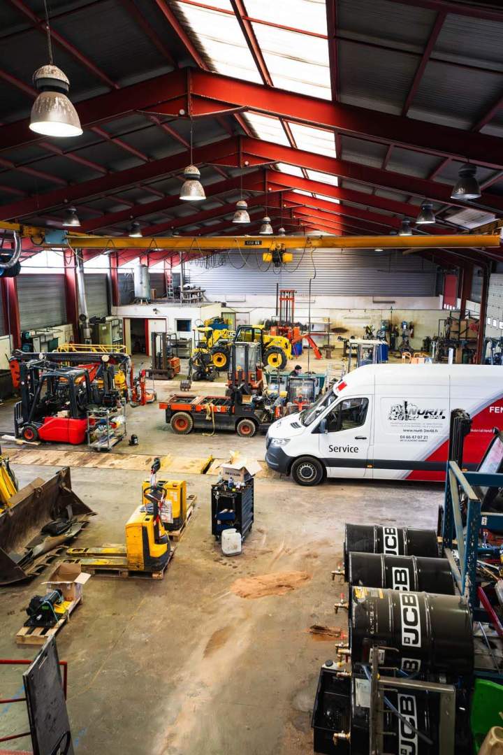 Vente matériel neuf Peyre en Aubrac