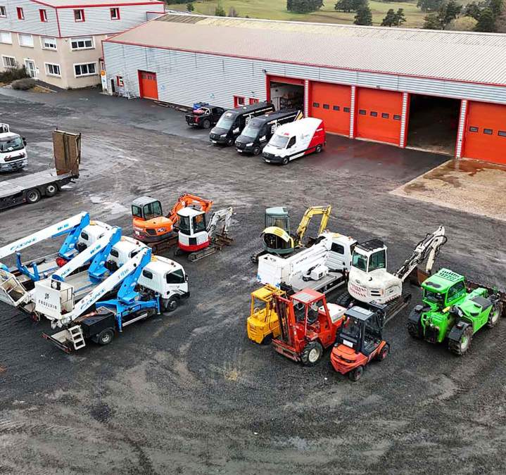 Pelle mécanique Peyre en Aubrac